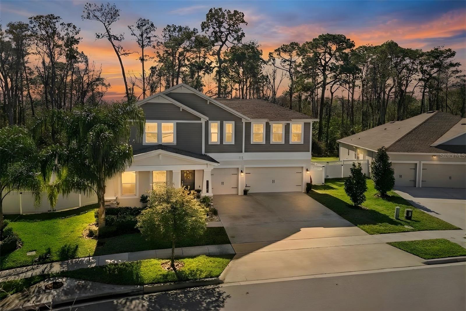 Single Family Residence in WINTER GARDEN, FL - Daniel Dourado