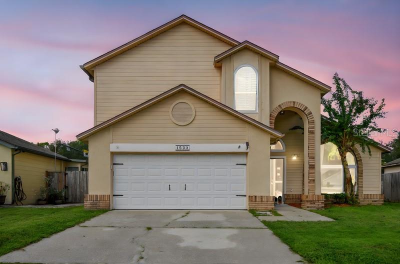 Single Family Residence in OVIEDO, FL - Daniel Dourado