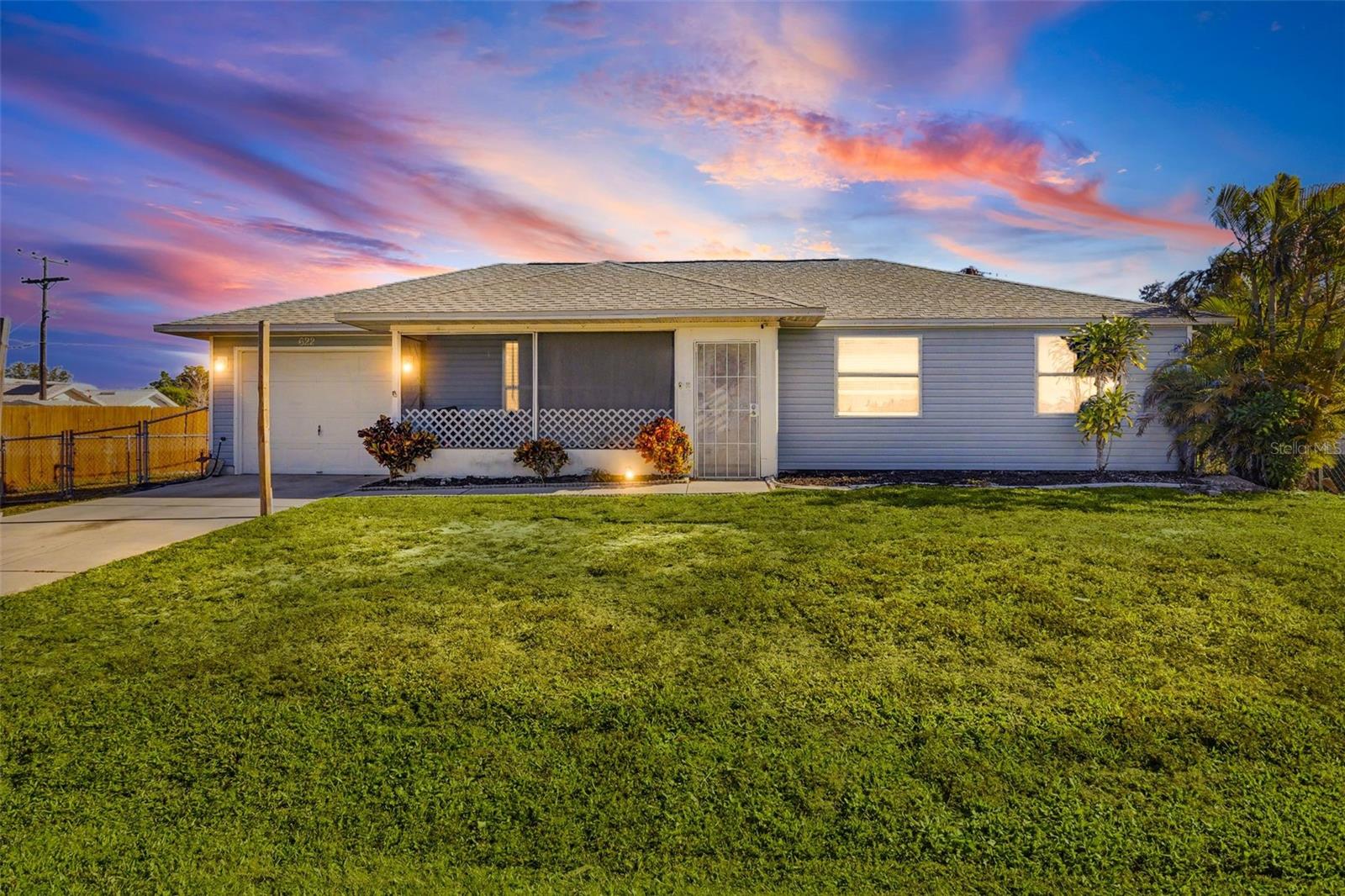 Single Family Residence in PUNTA GORDA, FL - Daniel Dourado