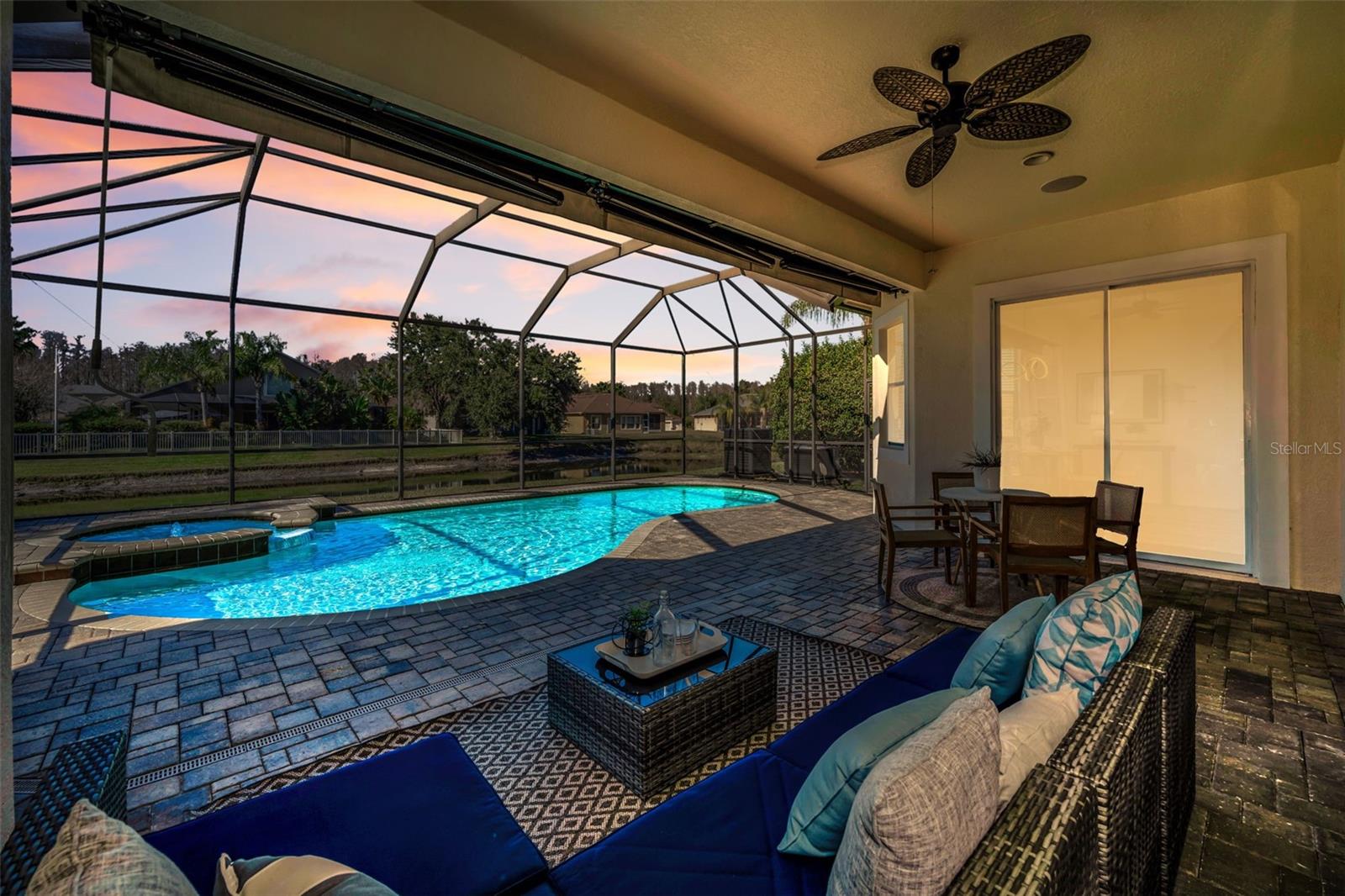 Single Family Residence em LAND O LAKES, FL - Daniel Dourado