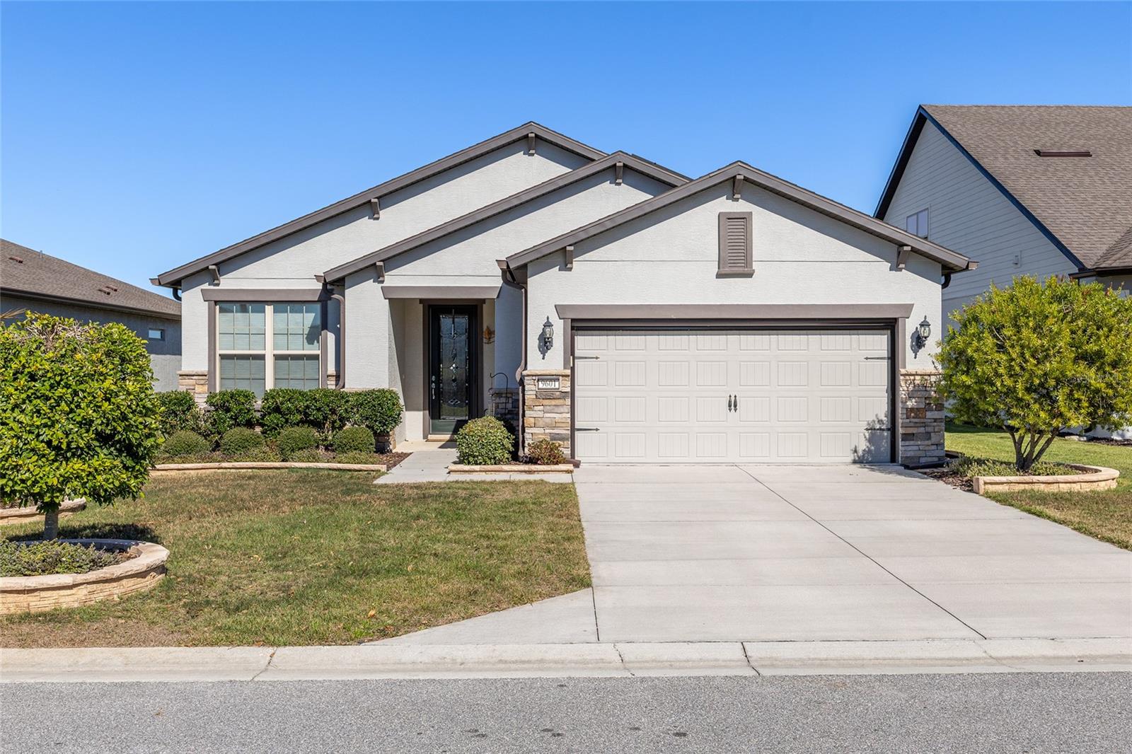 Single Family Residence in OCALA, FL - Daniel Dourado