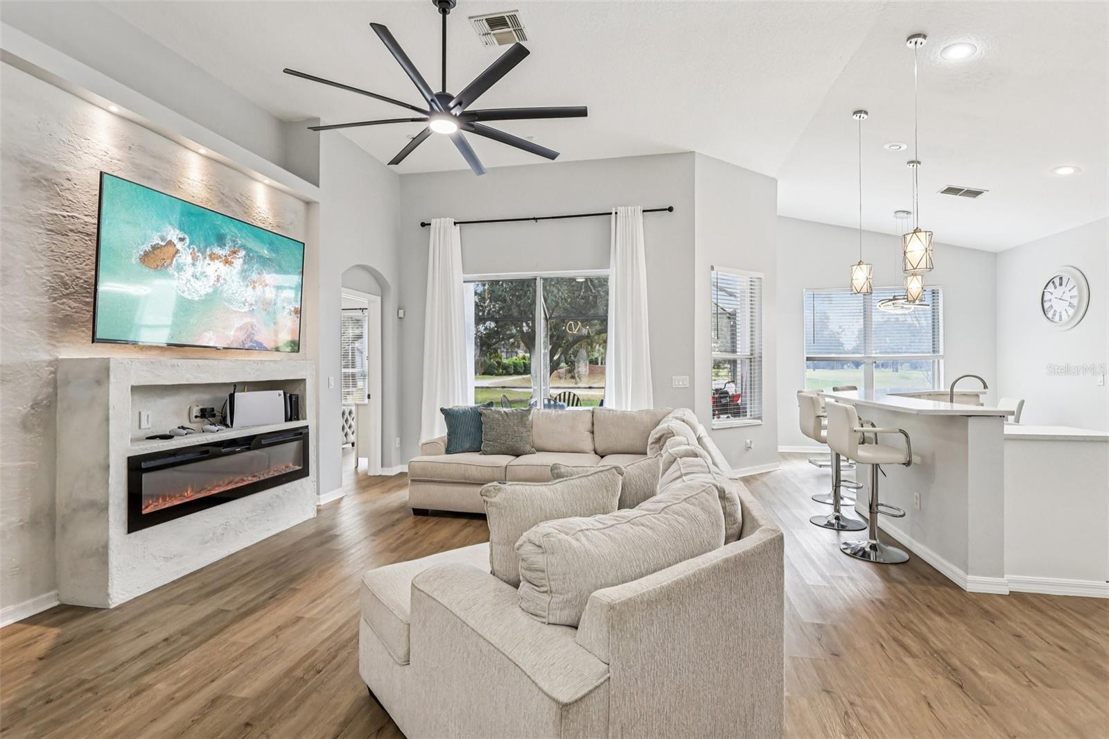 Single Family Residence in KISSIMMEE, FL - Daniel Dourado