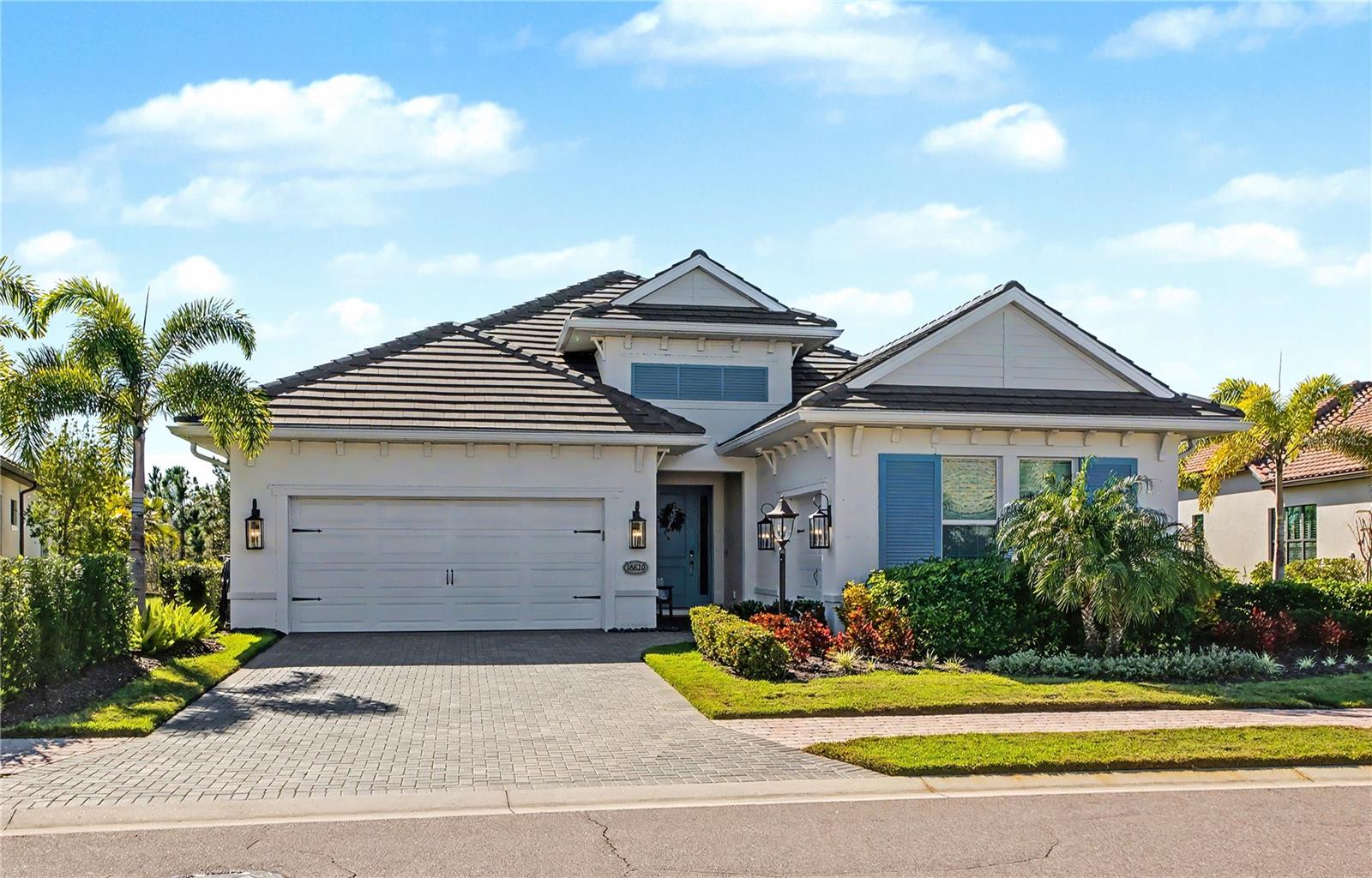 Single Family Residence in LAKEWOOD RANCH, FL - Daniel Dourado