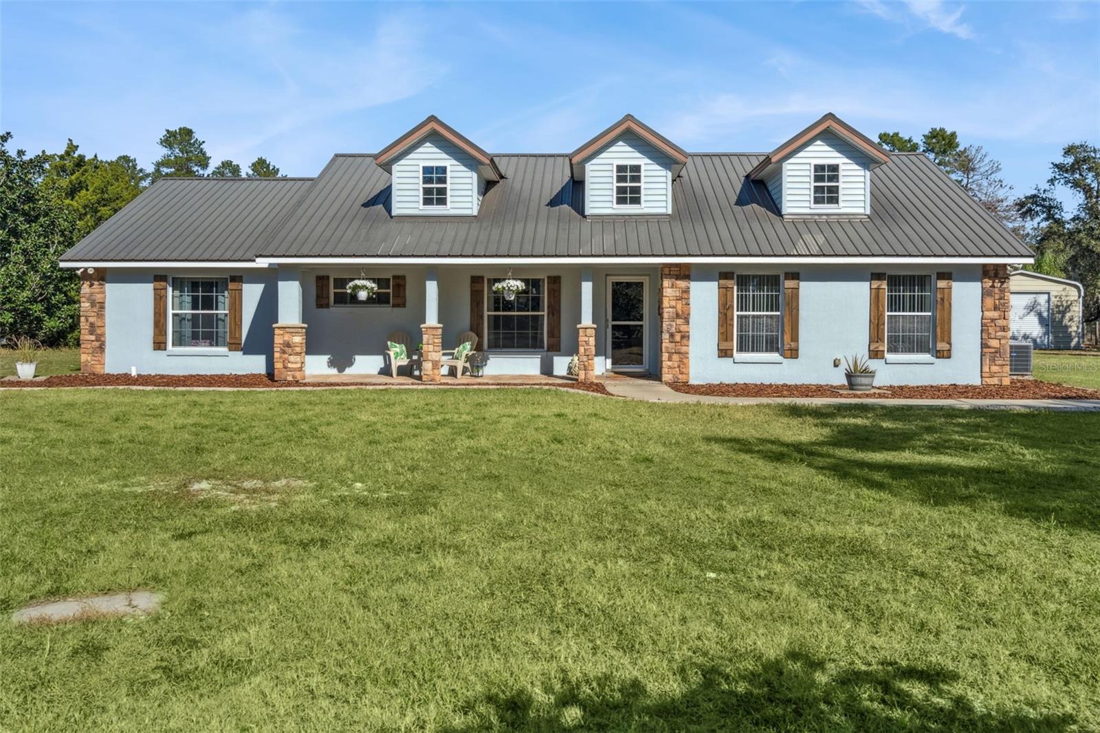 Single Family Residence in EUSTIS, FL - Daniel Dourado