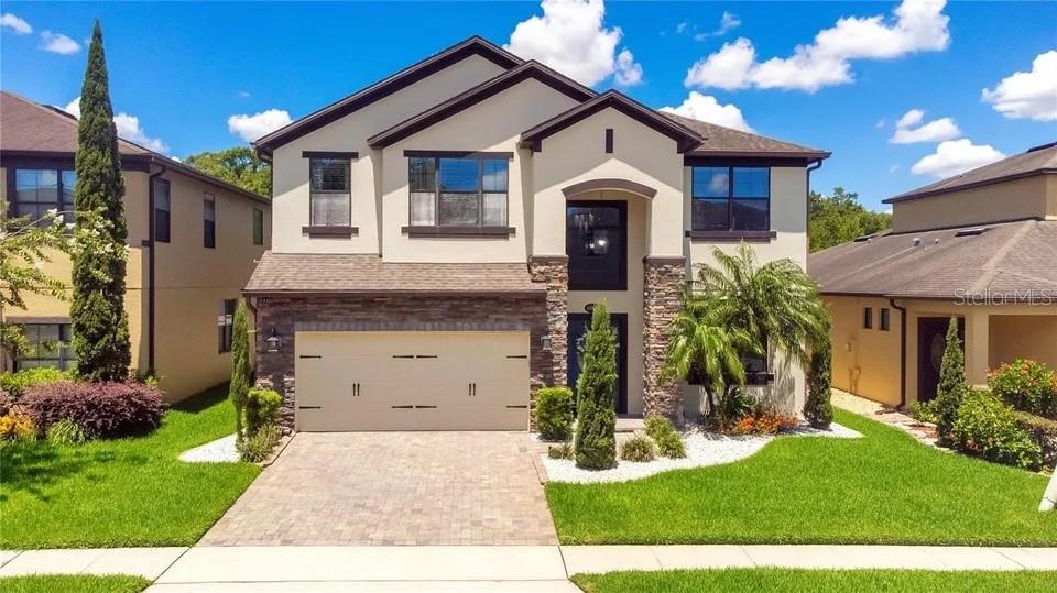 Single Family Residence in ORLANDO, FL - Daniel Dourado