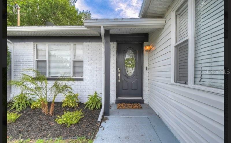 Single Family Residence in TAMPA, FL - Daniel Dourado