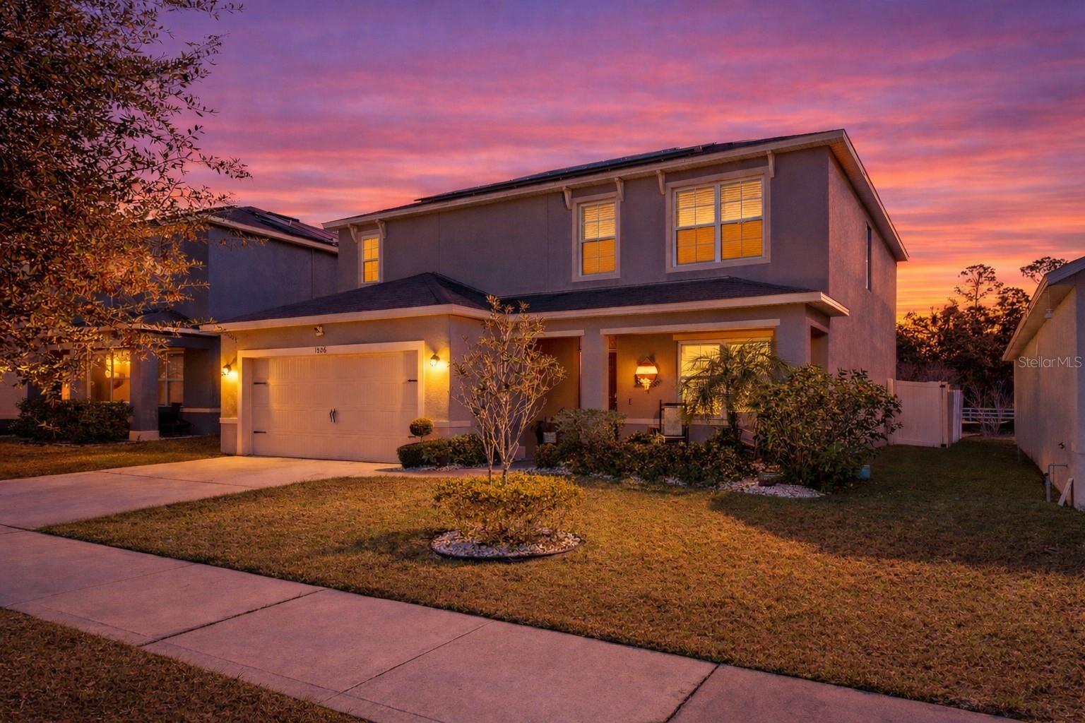 Single Family Residence in GROVELAND, FL - Daniel Dourado