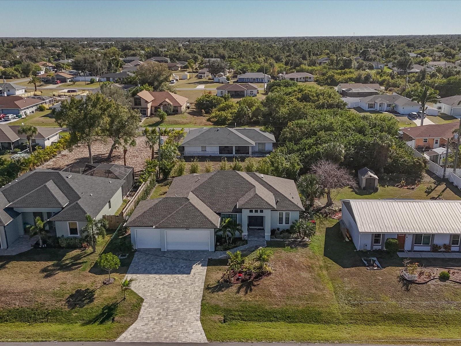 Single Family Residence in ENGLEWOOD, FL - Daniel Dourado