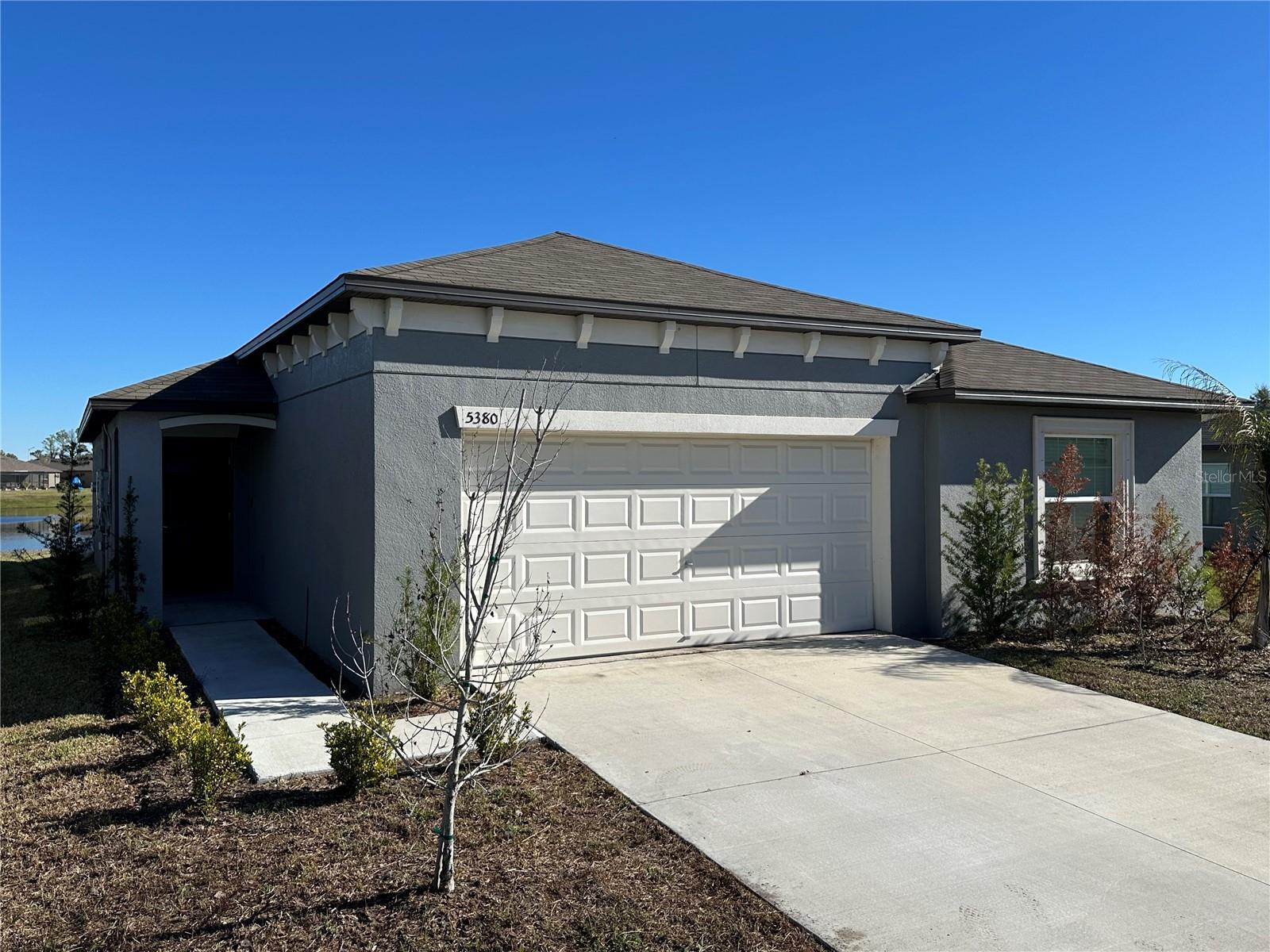 Single Family Residence in WIMAUMA, FL - Daniel Dourado