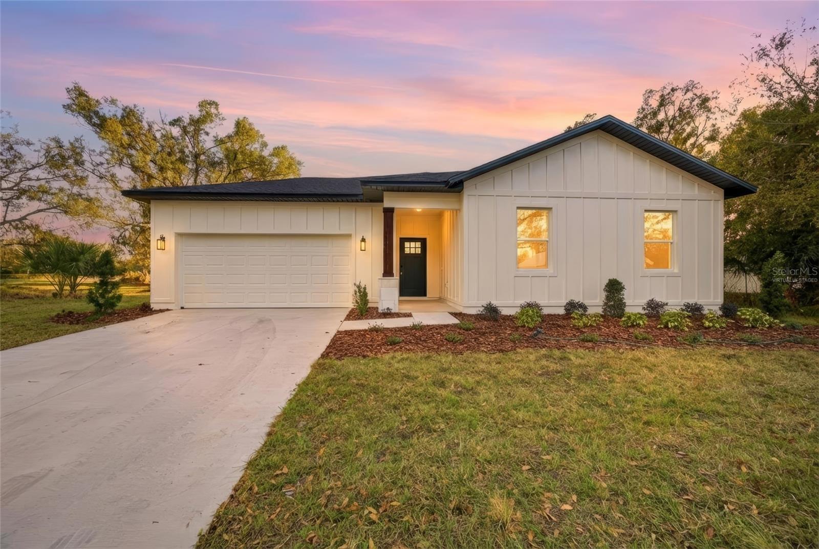 Single Family Residence in PLANT CITY, FL - Daniel Dourado