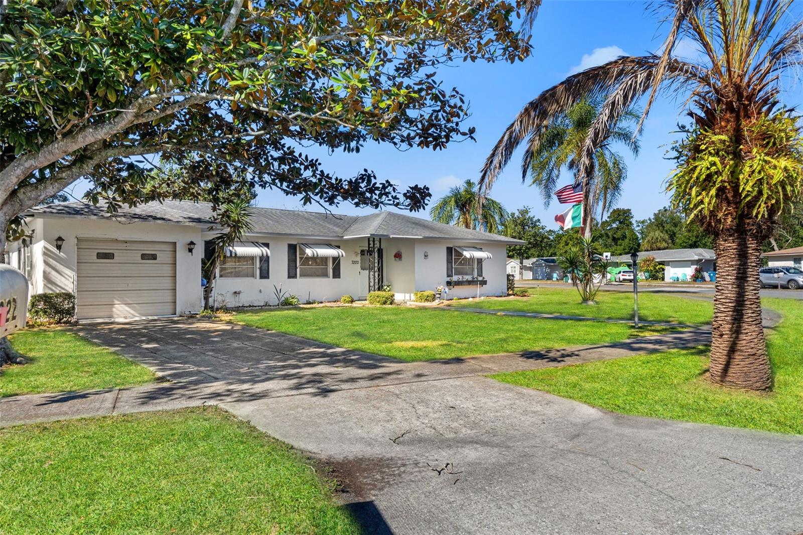 Single Family Residence em SPRING HILL, FL - Daniel Dourado