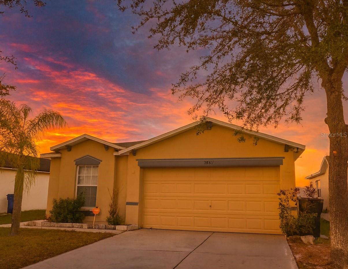 Single Family Residence em GIBSONTON, FL - Daniel Dourado