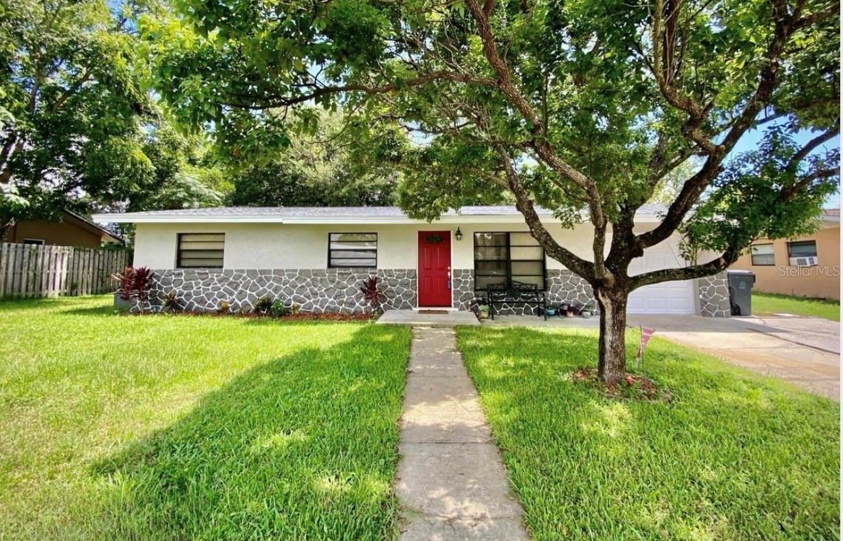 Single Family Residence em TITUSVILLE, FL - Daniel Dourado