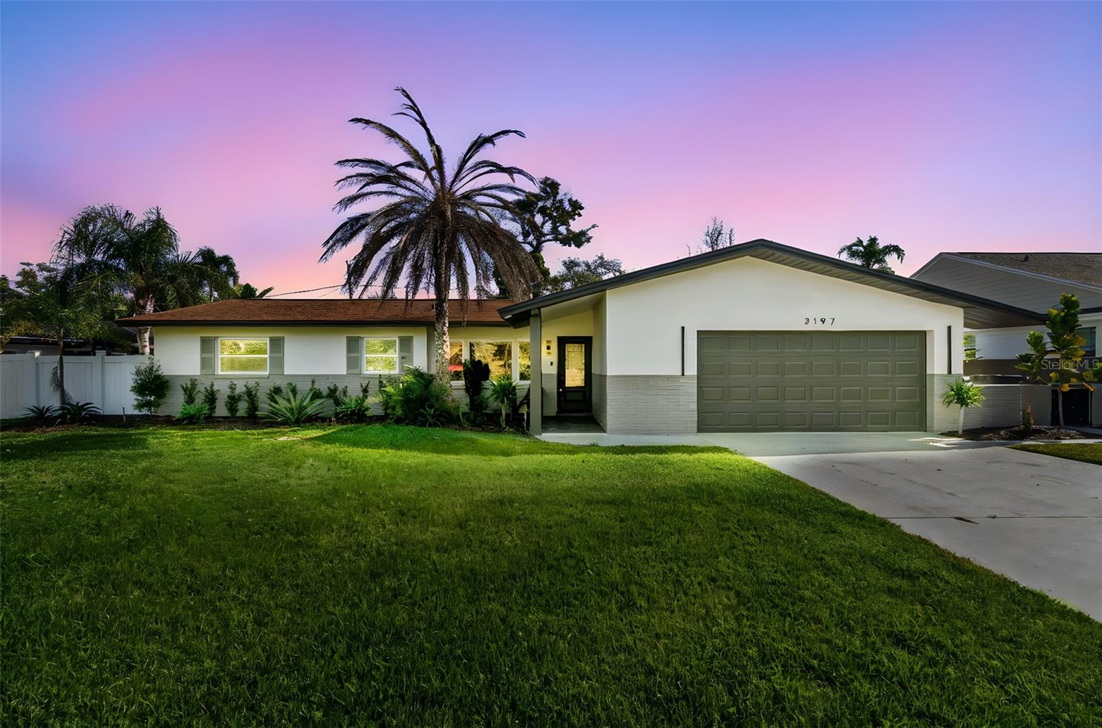 Single Family Residence em ST PETERSBURG, FL - Daniel Dourado