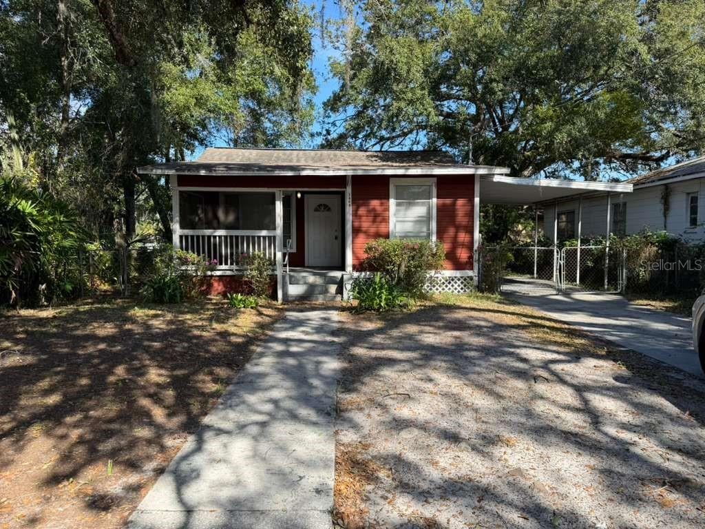 Single Family Residence in TAMPA, FL - Daniel Dourado