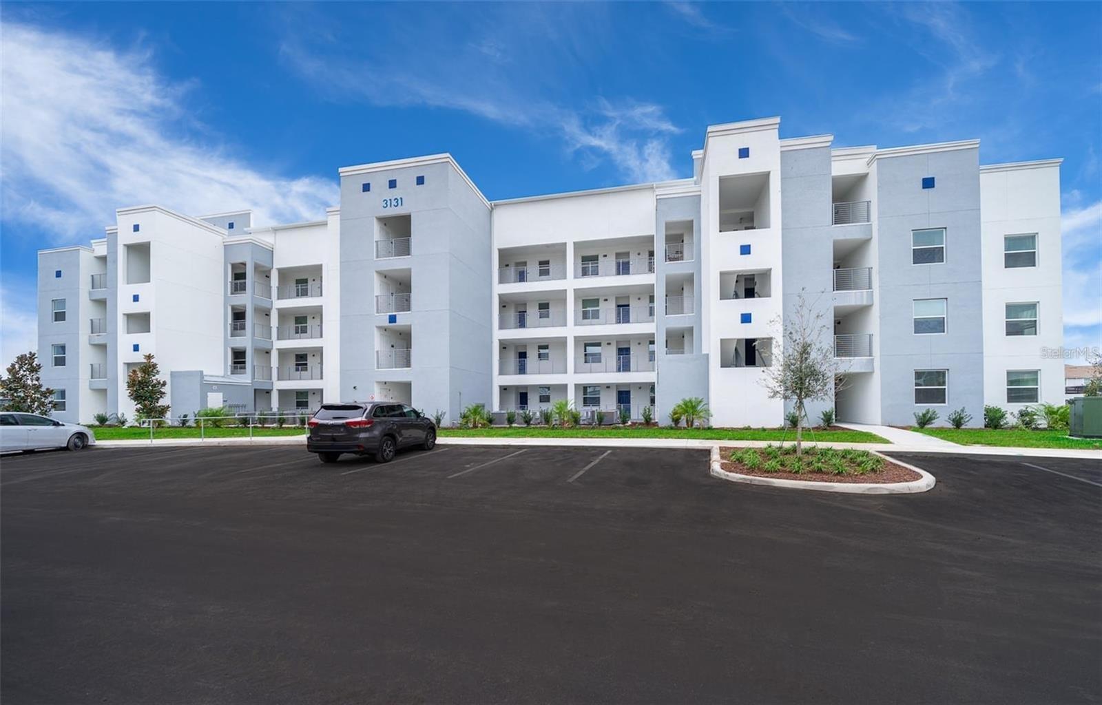 Condominium in KISSIMMEE, FL - Daniel Dourado