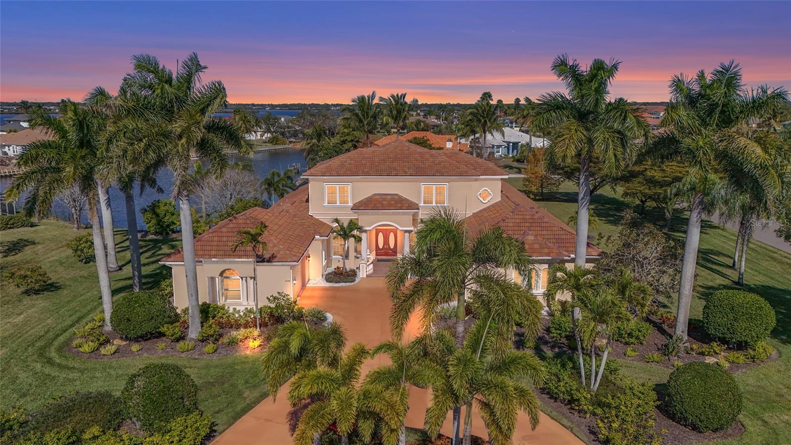 Single Family Residence em BRADENTON, FL - Daniel Dourado