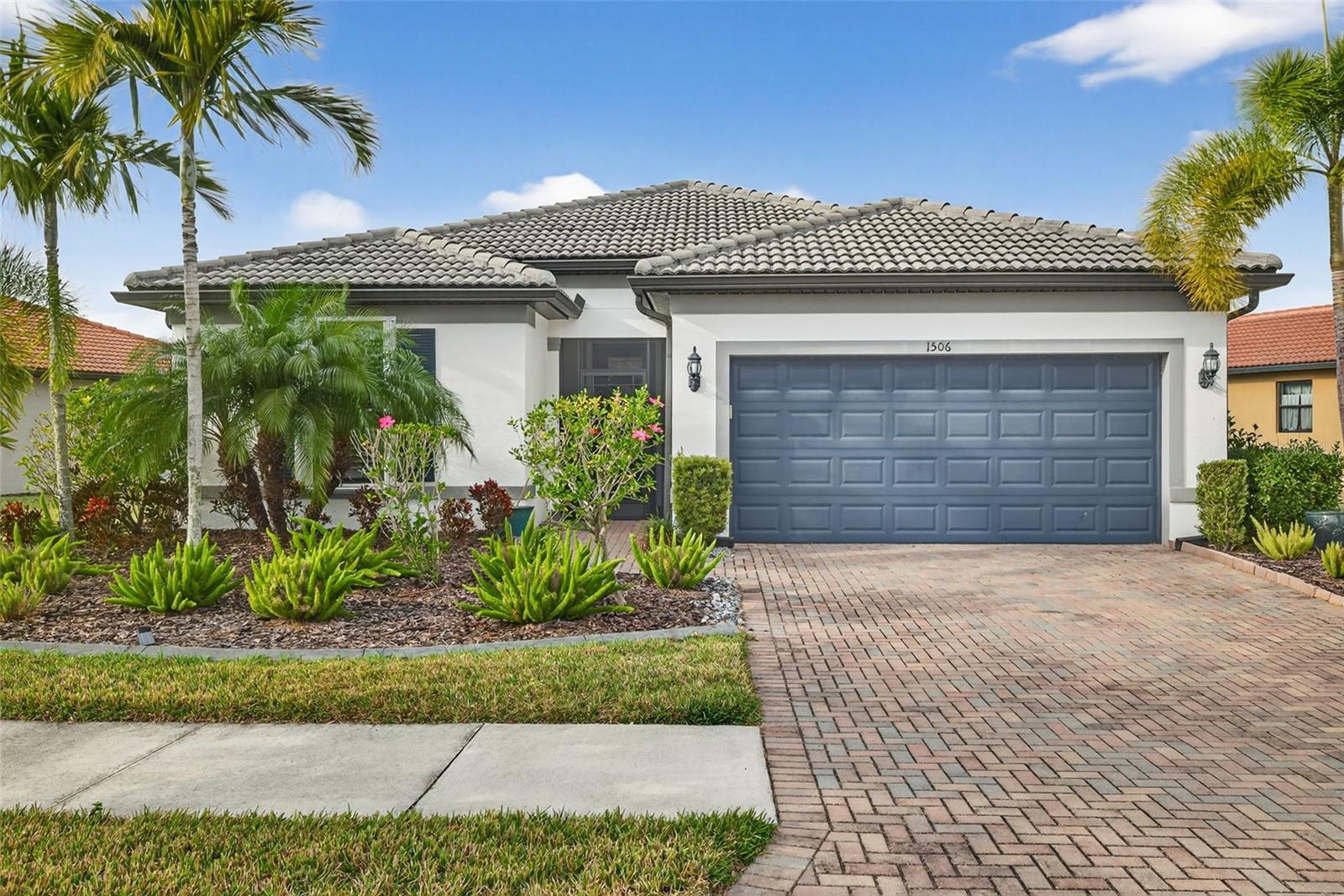 Single Family Residence in NORTH PORT, FL - Daniel Dourado