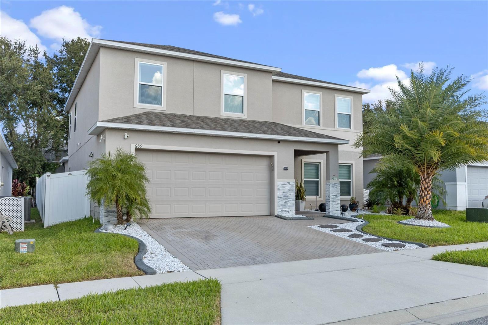 Single Family Residence in DAVENPORT, FL - Daniel Dourado