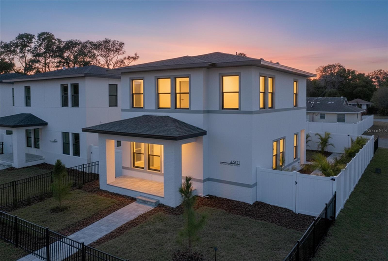 Single Family Residence em ST PETERSBURG, FL - Daniel Dourado