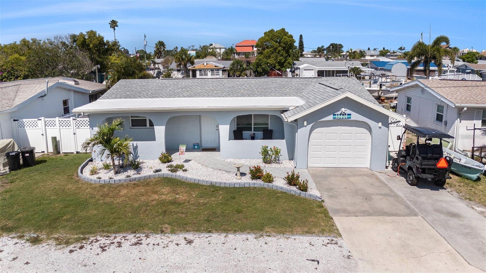 Single Family Residence em HUDSON, FL - Daniel Dourado