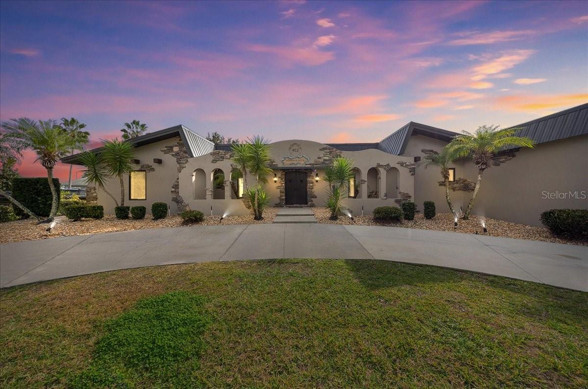 Single Family Residence in CRYSTAL RIVER, FL - Daniel Dourado