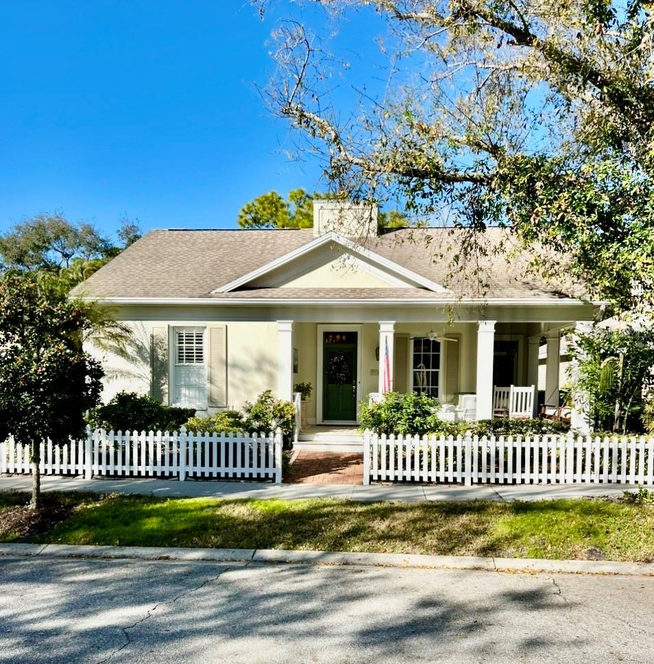 Single Family Residence in OSPREY, FL - Daniel Dourado