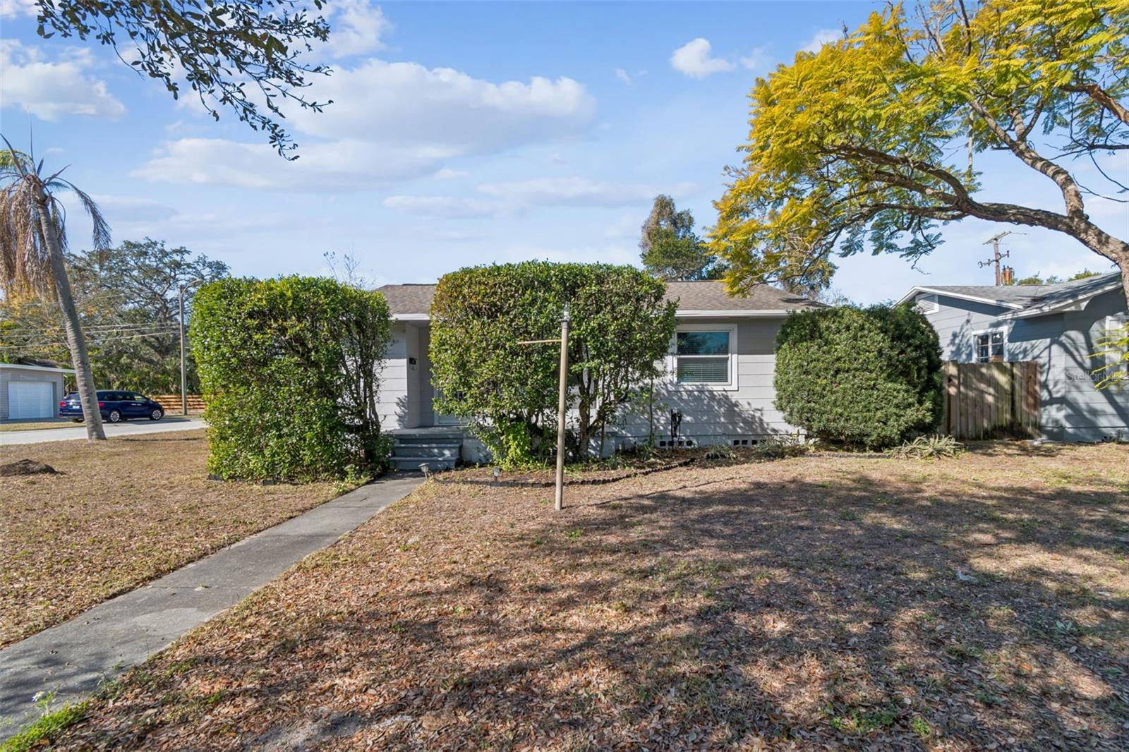 Single Family Residence in ST PETERSBURG, FL - Daniel Dourado