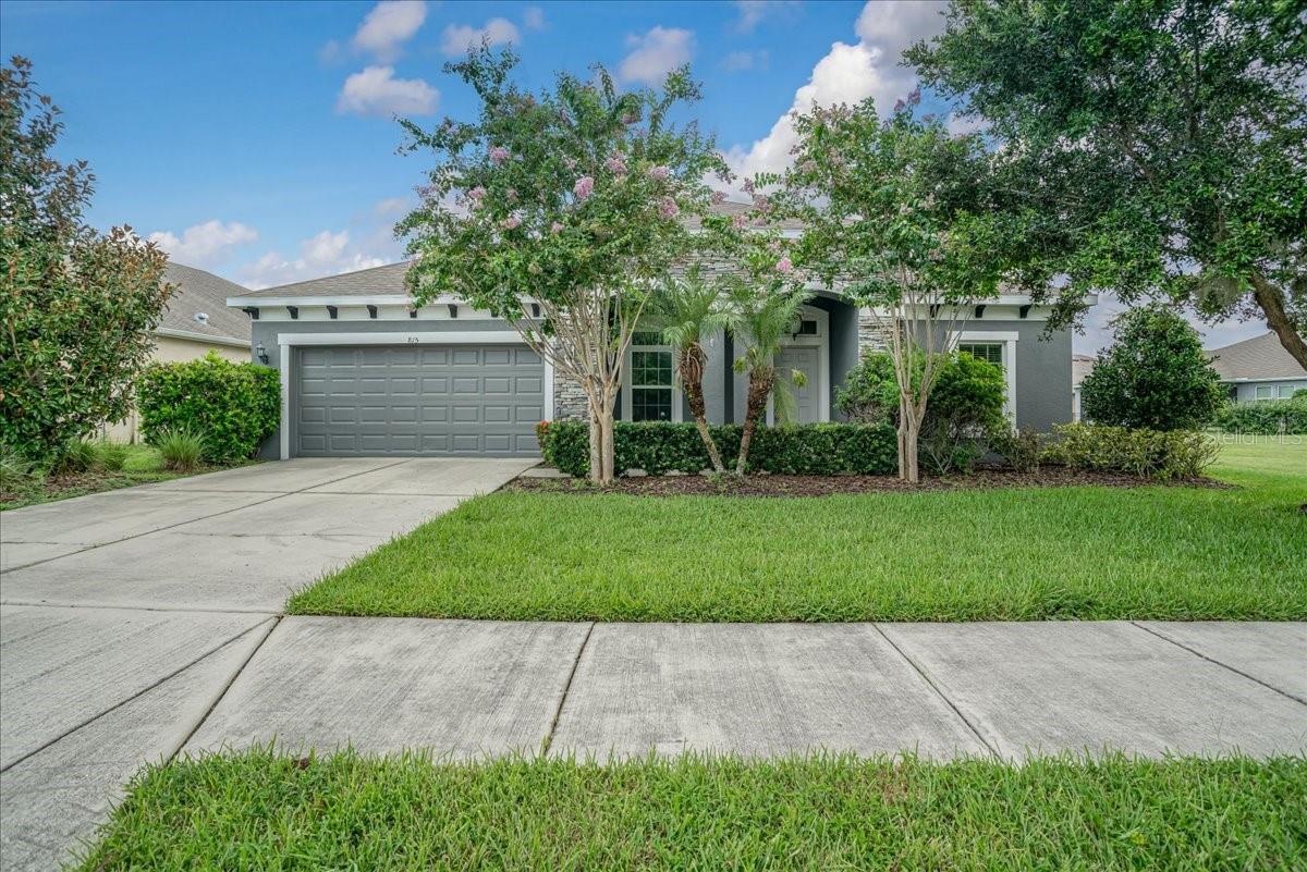 Single Family Residence in BRADENTON, FL - Daniel Dourado