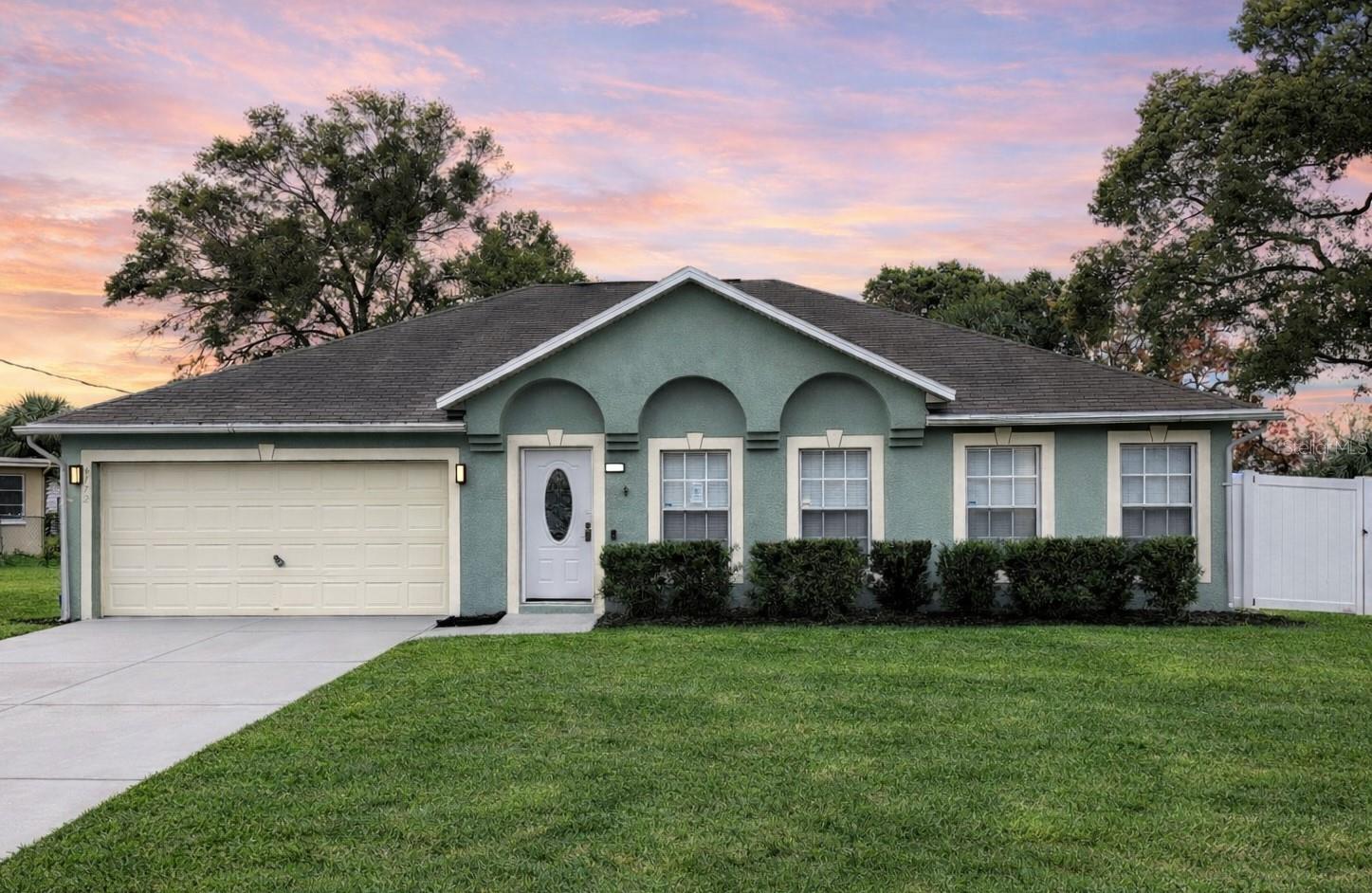 Single Family Residence em SPRING HILL, FL - Daniel Dourado