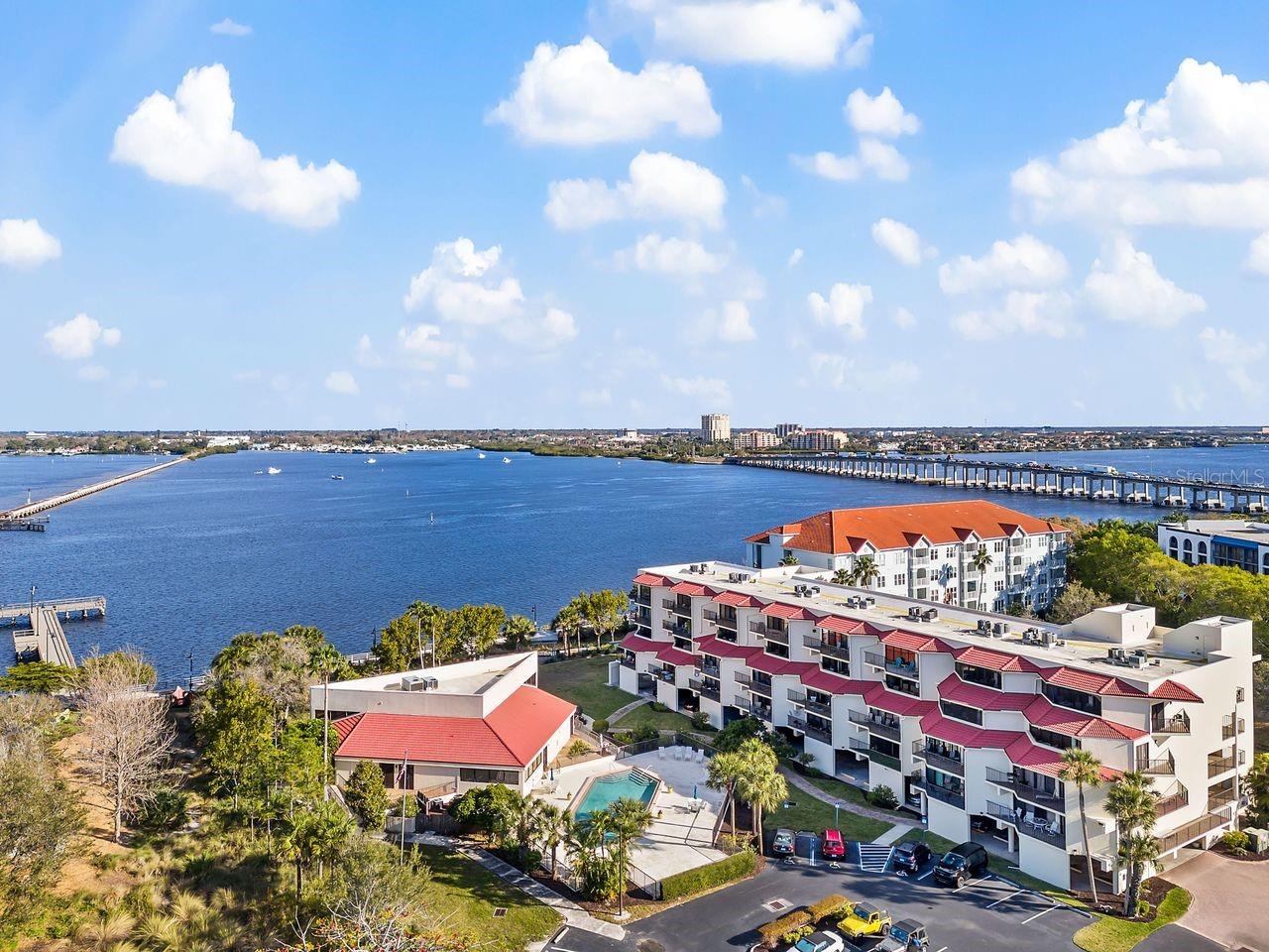 Condominium in BRADENTON, FL - Daniel Dourado