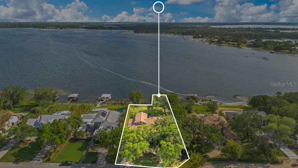 Single Family Residence in WINDERMERE, FL - Daniel Dourado