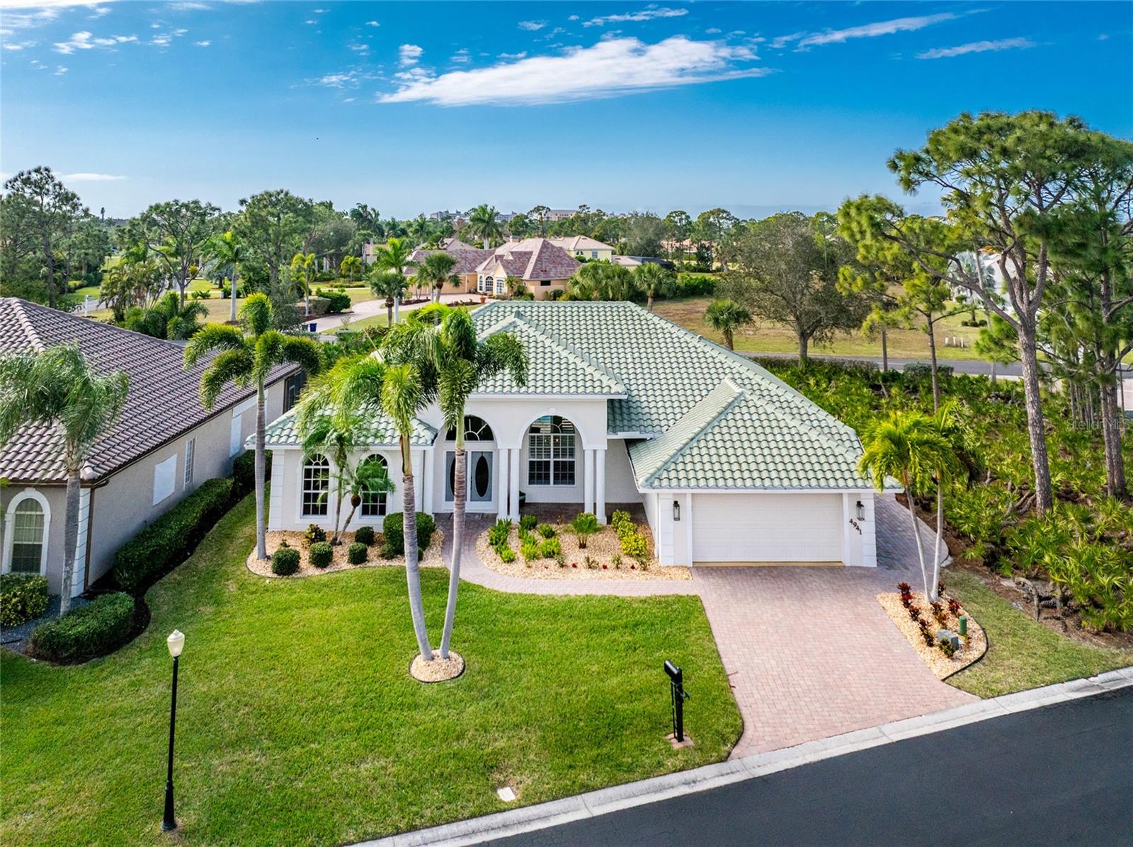 Single Family Residence em PUNTA GORDA, FL - Daniel Dourado