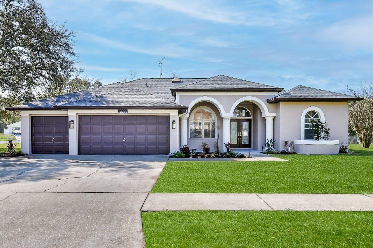 Single Family Residence em SPRING HILL, FL - Daniel Dourado