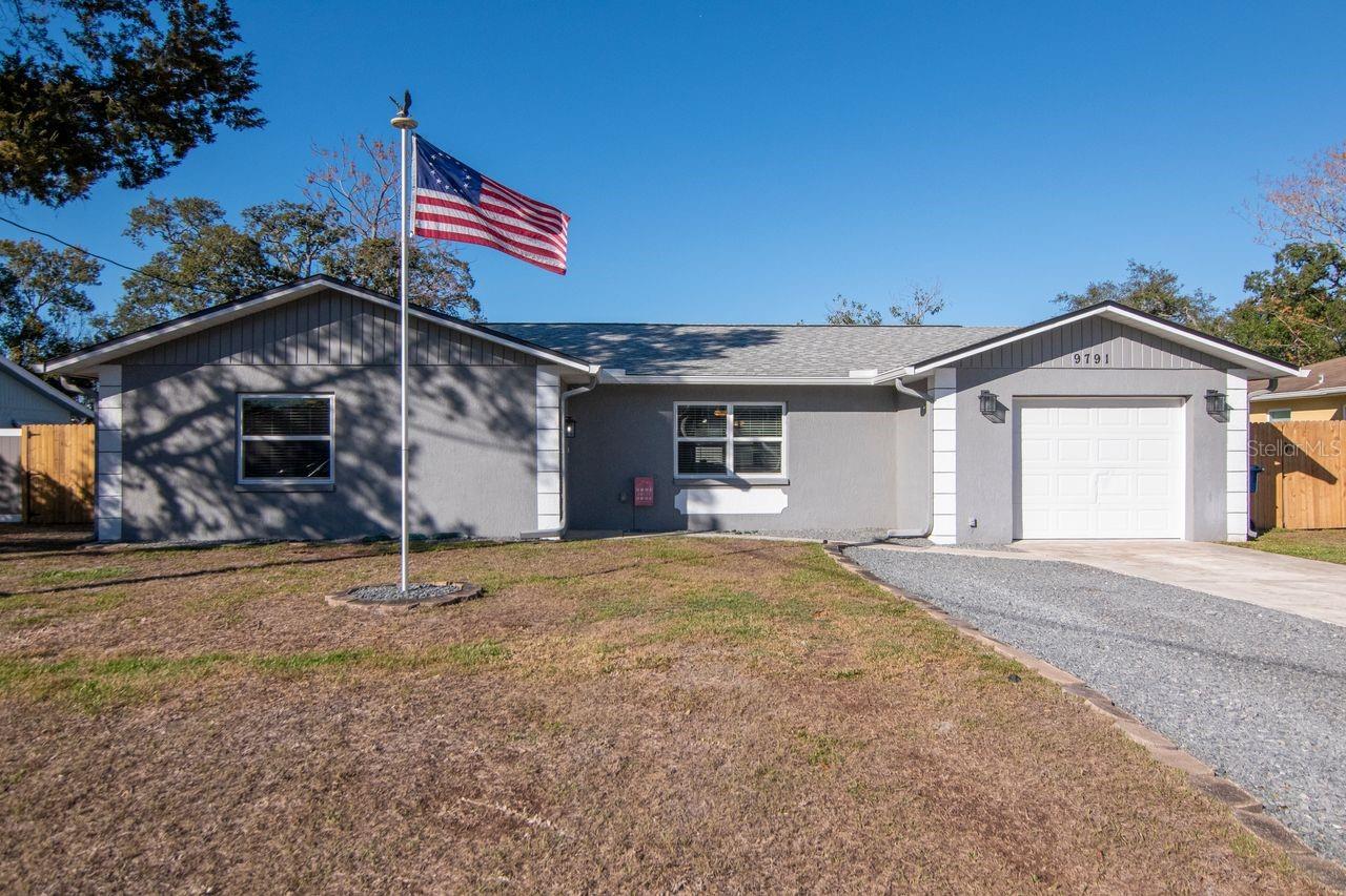 Single Family Residence em SPRING HILL, FL - Daniel Dourado