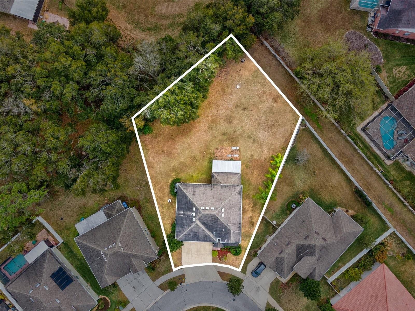 Single Family Residence in VALRICO, FL - Daniel Dourado