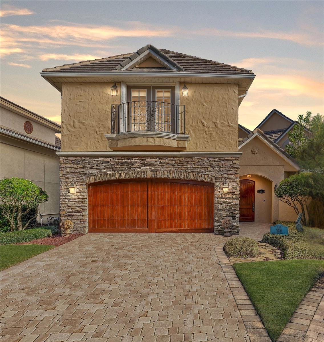 Single Family Residence em HEATHROW, FL - Daniel Dourado