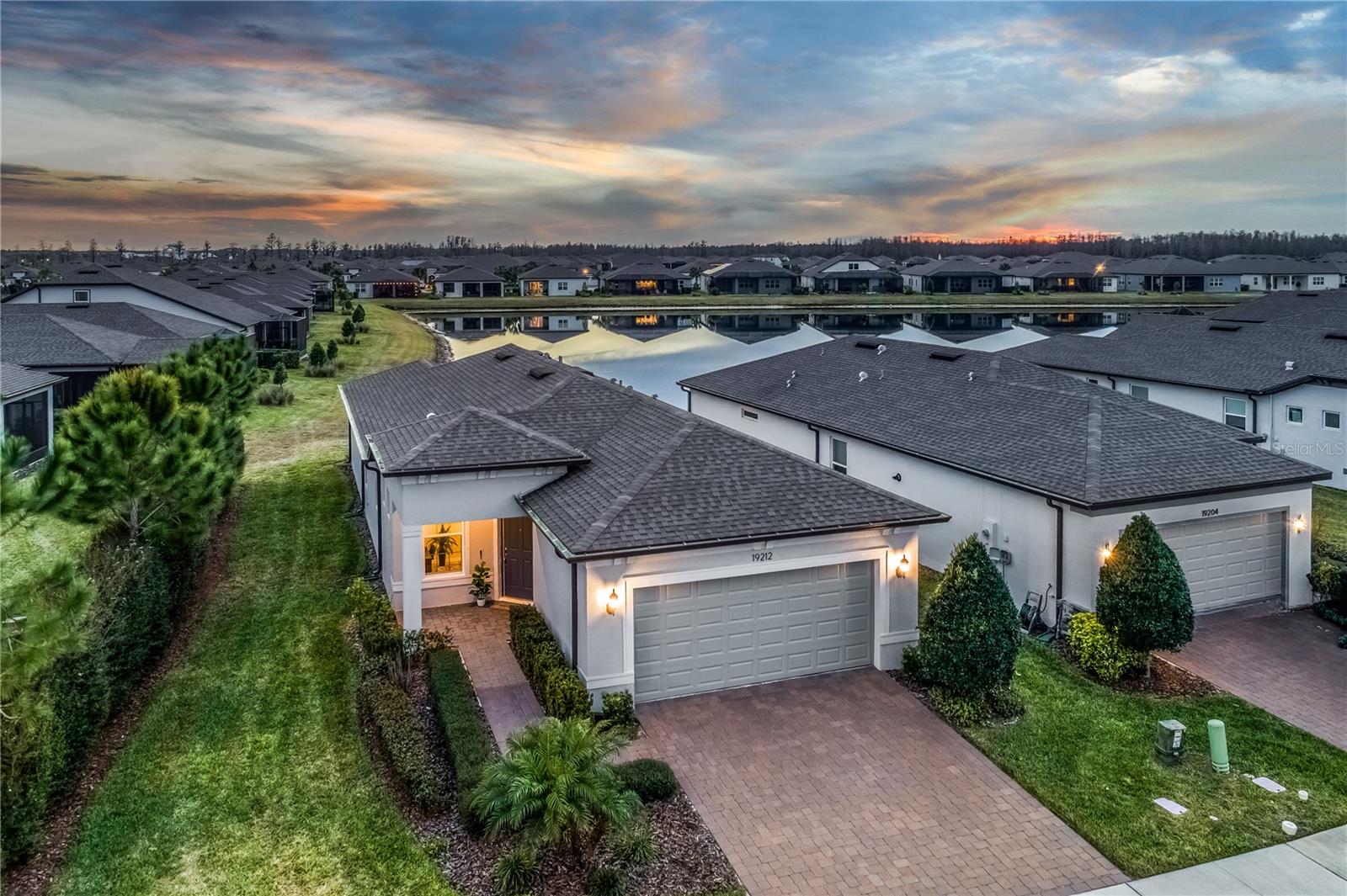 Single Family Residence in LAND O LAKES, FL - Daniel Dourado