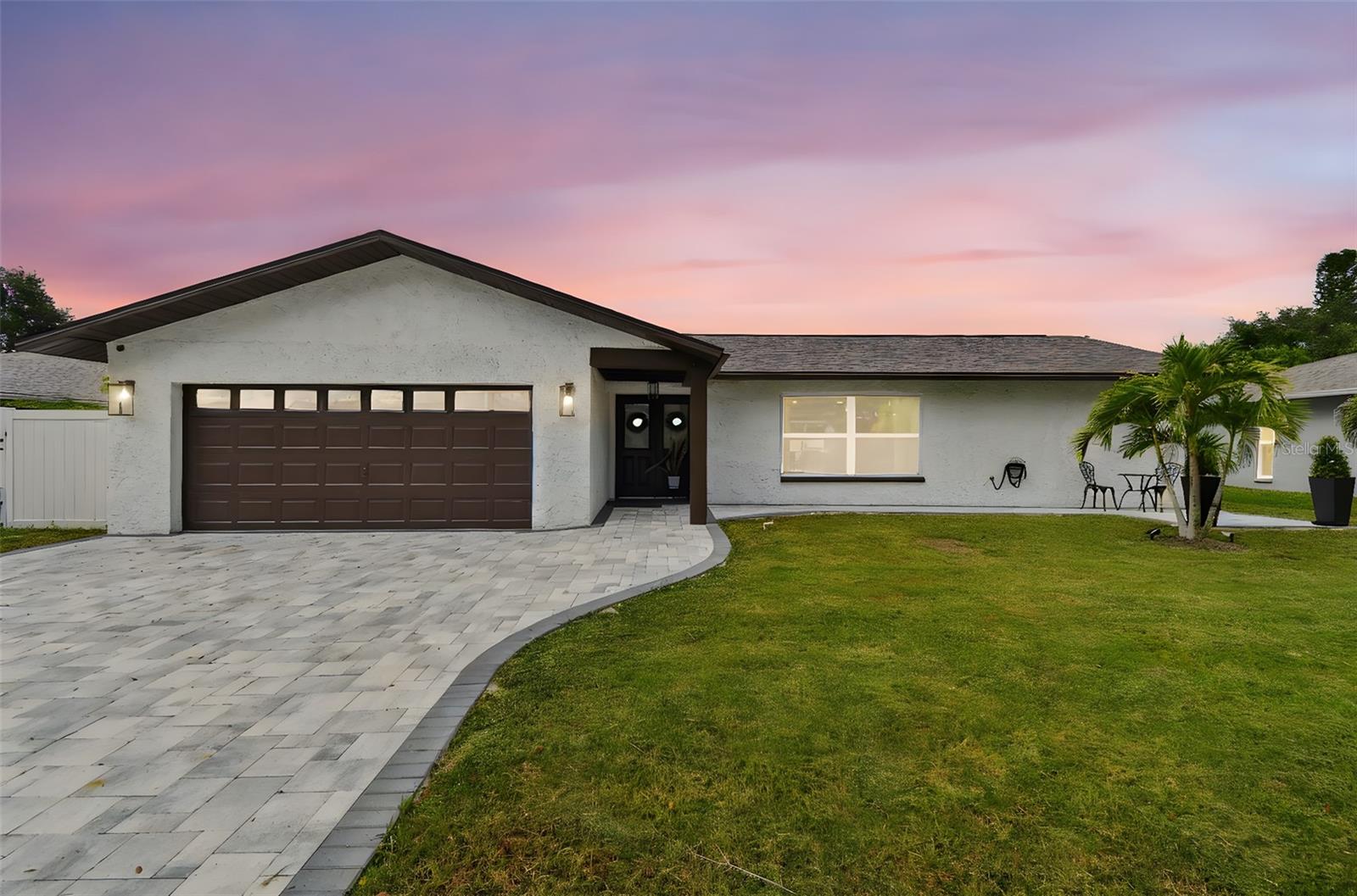 Single Family Residence in SAFETY HARBOR, FL - Daniel Dourado