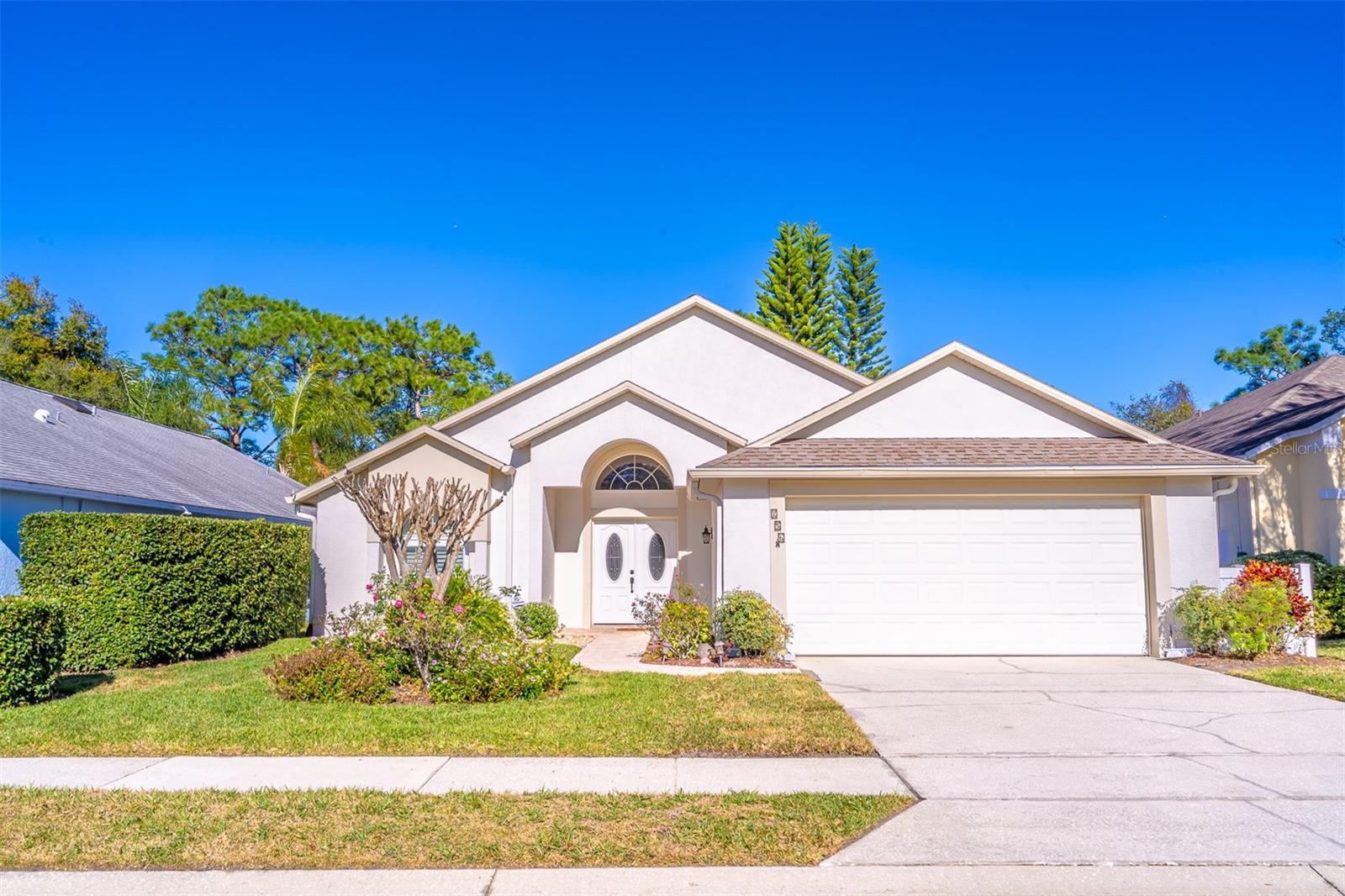 Single Family Residence in LONGWOOD, FL - Daniel Dourado