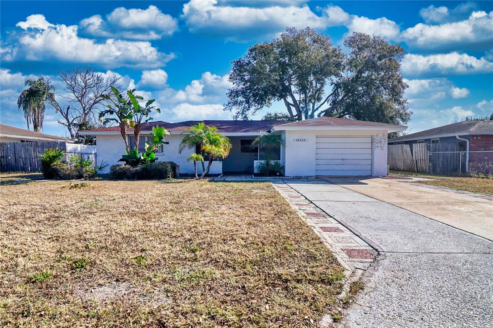 Single Family Residence in PORT RICHEY, FL - Daniel Dourado