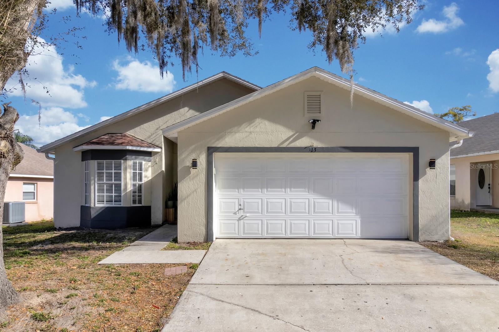 Single Family Residence em APOPKA, FL - Daniel Dourado