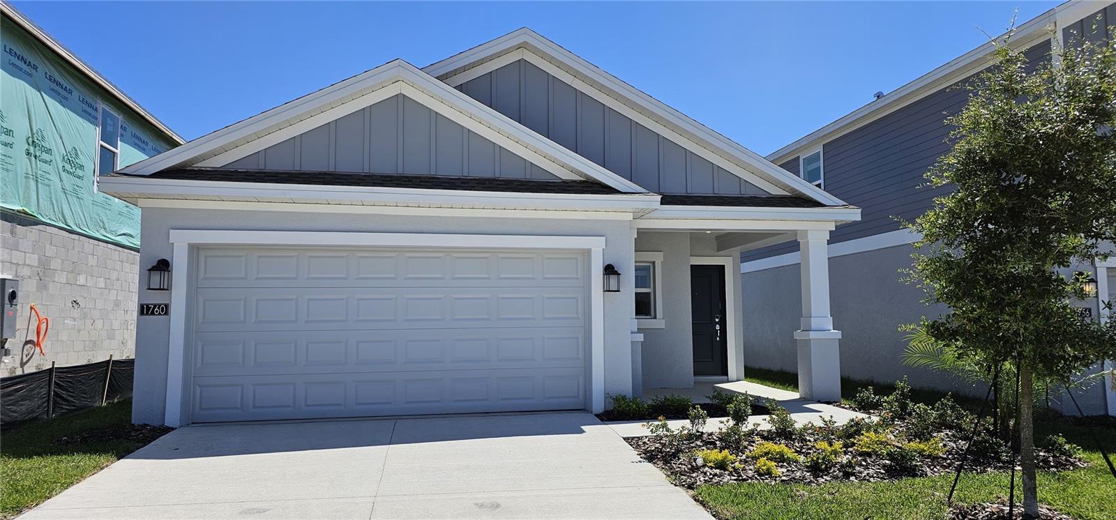 Single Family Residence in DAVENPORT, FL - Daniel Dourado