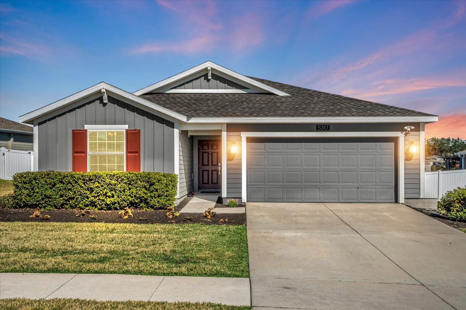 Single Family Residence in MOUNT DORA, FL - Daniel Dourado