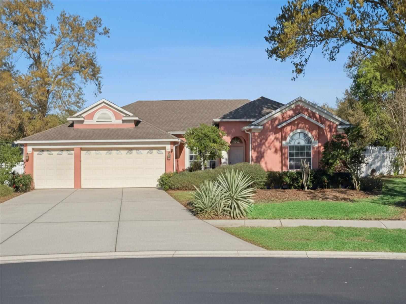 Single Family Residence em GOTHA, FL - Daniel Dourado