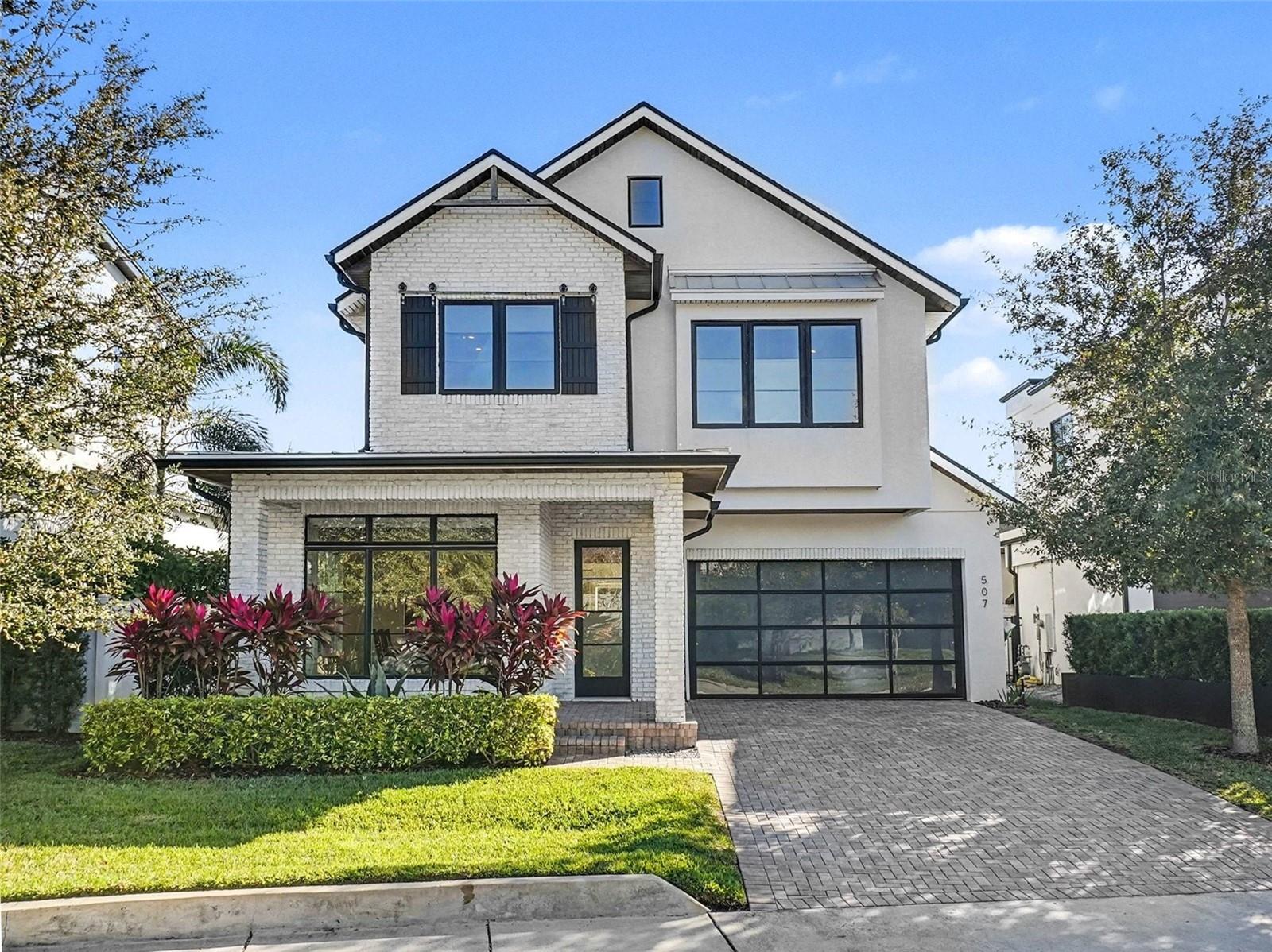 Single Family Residence in WINTER PARK, FL - Daniel Dourado