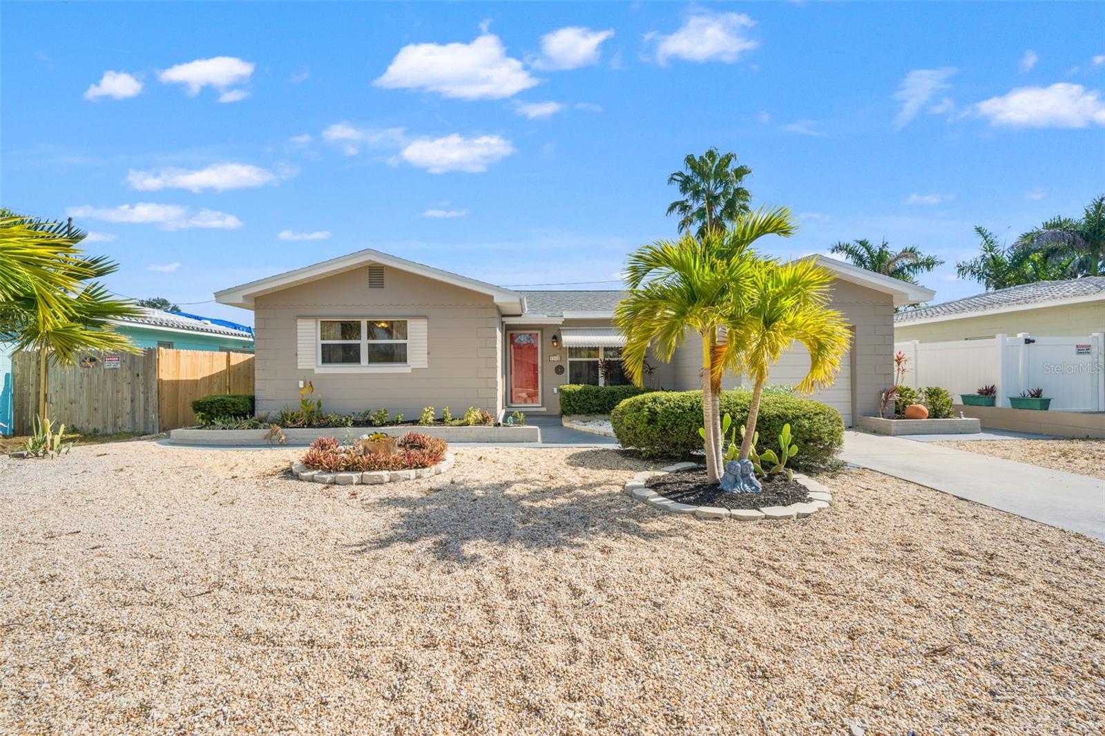 Single Family Residence em SOUTH PASADENA, FL - Daniel Dourado