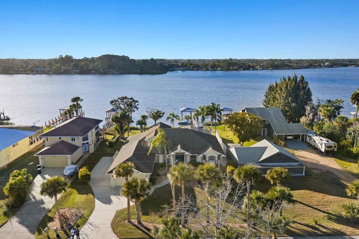 Single Family Residence in NEW SMYRNA BEACH, FL - Daniel Dourado
