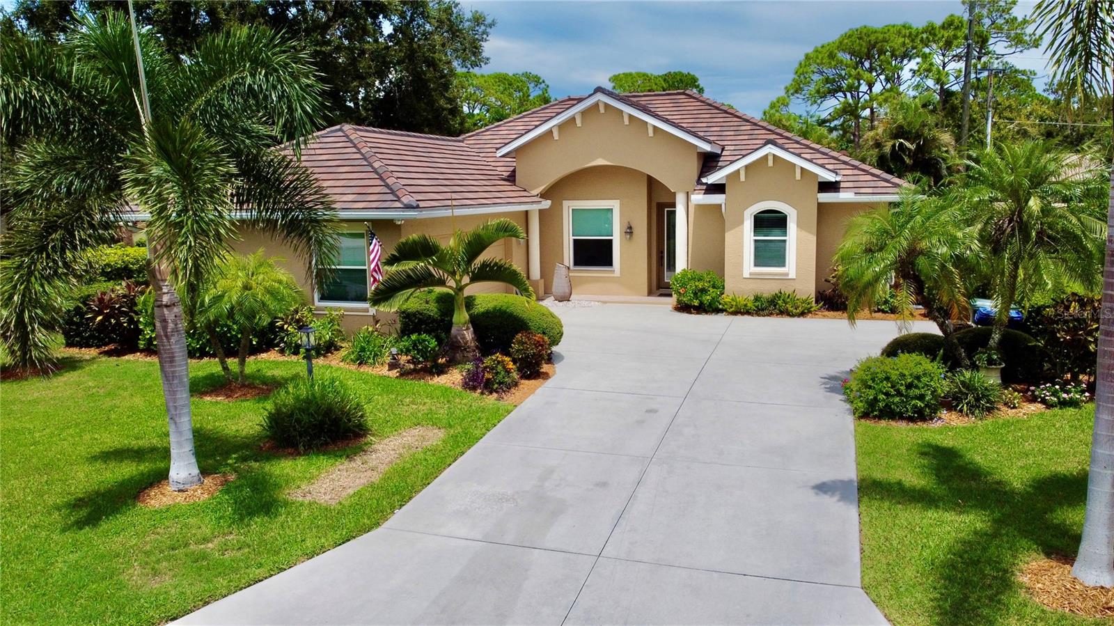 Single Family Residence em OSPREY, FL - Daniel Dourado