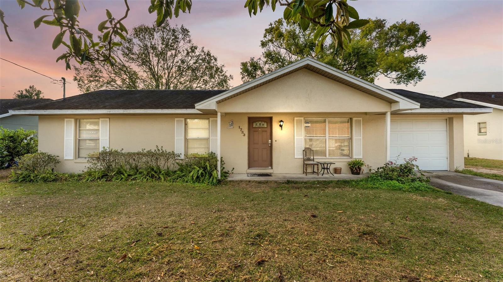 Single Family Residence in WINTER HAVEN, FL - Daniel Dourado